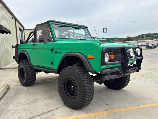 76 Bronco - $49,000 (New Braunfels)63439193675777123