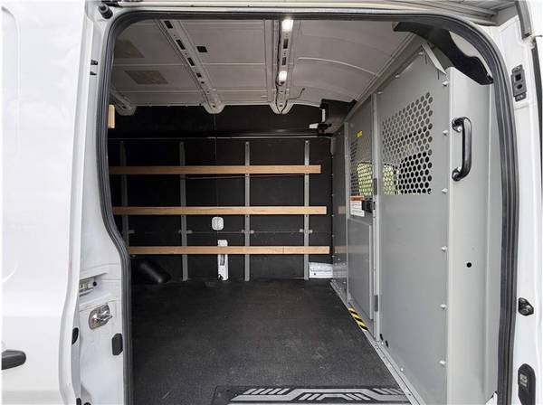 2021 Ford Transit 250 - Photo 13
