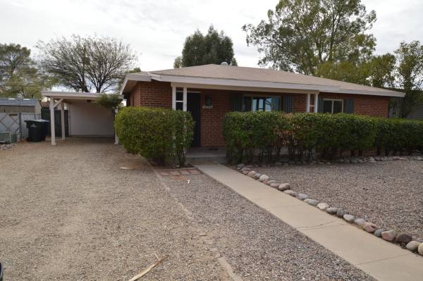 $1,600 / 3br - 1053ft2 - You're going to LOVE it here! ❤️ (5732 E Hawthorne Street)63674756377091122