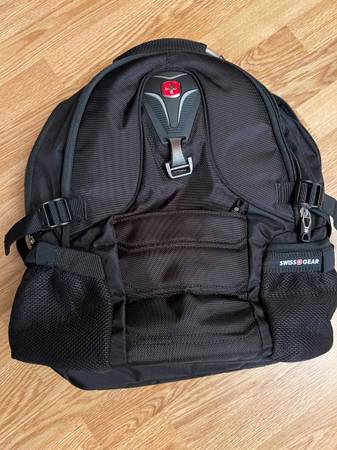 SWISSGEAR Backpack 1