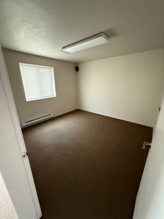$1,500 / 2500ft2 - Office & warehouse (Twin falls)63963189545858122