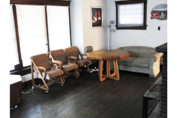 $3798.00 / 4br - 2104ft2 - Best property on a hill, across from Triple X !63680156627457123