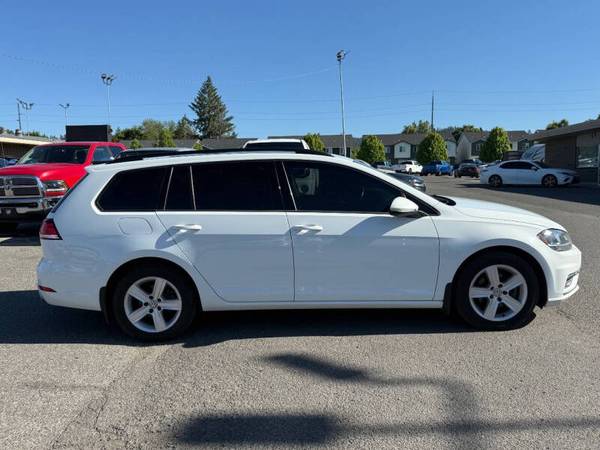 --- 2018 Volkswagen Golf SportWagen TSI SE --- - $11,995 (Valley VIP Auto Sales)63613077995651124
