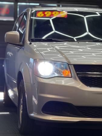2012 Dodge Grand Caravan - Título Limpio, Bajos Kilómetros, ¡CARGADA! - $6,999 (Advanced Premier Auto LLC)63618430479105121