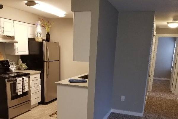 $1,746 / 2br - 864ft2 - Mejoras en todas partes, amplios patios y balcones (área de Springwater Trail)63831326606977123