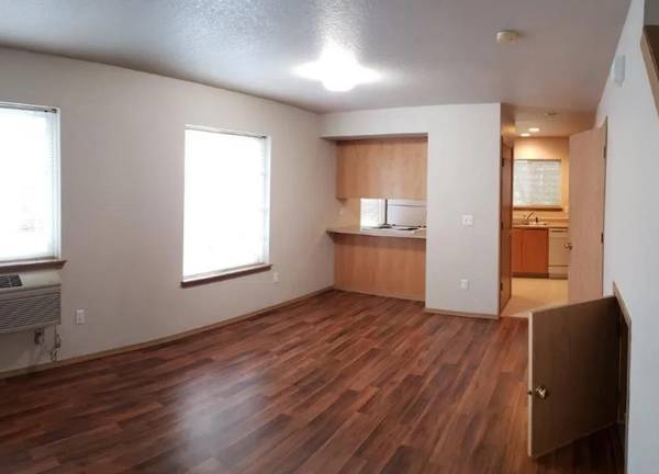 $1,550 / 2br - Este de Portland - Amplio de dos habitaciones - Restaurantes populares cerca de I205 (Este de Portland)63615726790657124