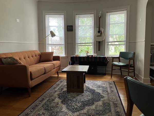 $1,750 / 500ft2 - Uptown Sublet January - May; includes furniture + utilities (Uptown)63898856770563120