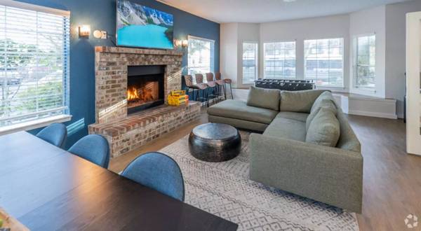 $1,895 / 1 habitación - 700 pies² - Hermoso departamento de 1 habitación / 1 baño con hermosos jardines y paisajismo (Seattle)63786707876739120