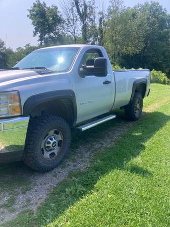 2011 Chevy Silverado 4x4 - $5,800 (Utica)63478026141057121