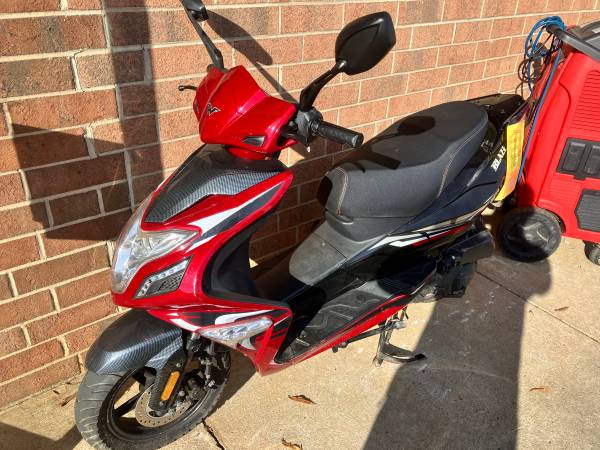 Wolf Blazer Scooter, 2022, 50cc, Red 1