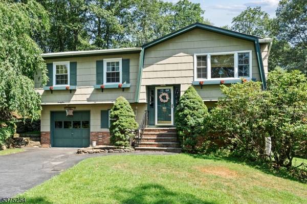 Opportunity of a lifetime! Home in Rockaway Twp.. 4 Beds, 2 Baths 1