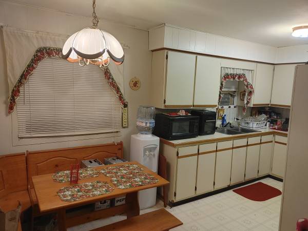 $1,150 / 2br - TWO BEDROOM 1 BATH AVAILABLE DEC 1 (North Endicott)64035576557825122