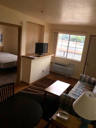 $279 / 1br - ZIPPY ZIPPY ON YOUR WAY TO THE SPECIALS 2 FREE WIFI FIRST WEEK (Dallas)63796529061891122