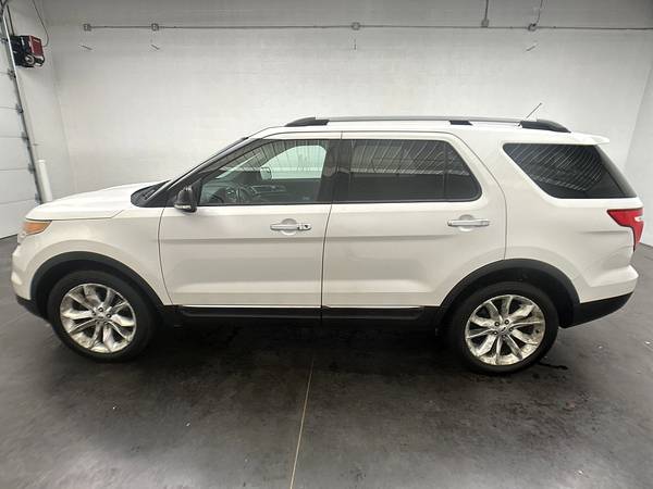 $125/mes - Ford Explorer XLT 2013 por SOLO - $8,000 (1155 Canton Road Carrollton, OH 44615)63436112882817124