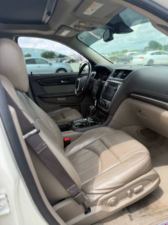 2014 gmc acadia - $5,000 (Valley Park)63621359245825122