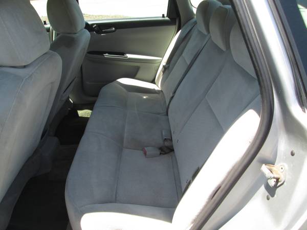 ** 2010 Chevrolet Impala * Equipado * Aire Acondicionado Frío * Encendido Remoto * ¿Tienes efectivo? - $2,995 (Pilgrim Auto Sales 37 Main st. Kingston, Mass.)63615292549123123