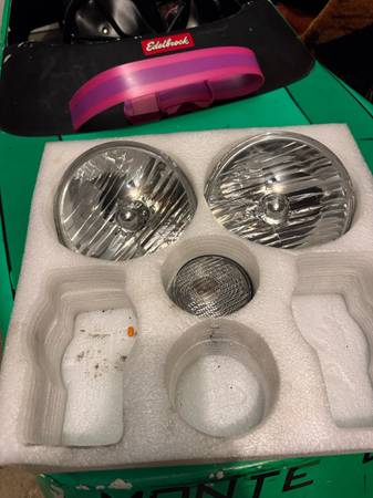 Big new  headlights (3 pins) 1