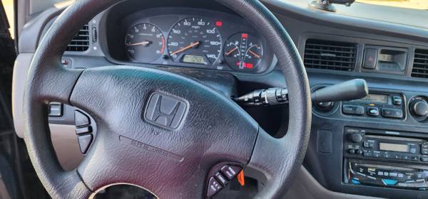 2000 HONDA ODYSSEY EX MINIVAN BAJAS MILLAS 136K MILLAS ASIENTO DE TERCERA FILA - $2,800 (714 624 3204)63623854558723121