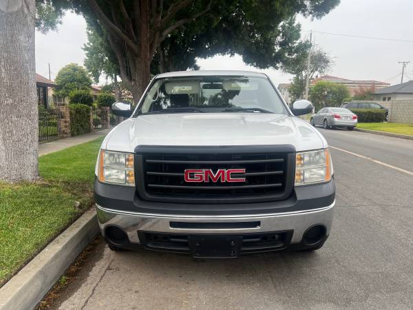2011 GMC SIERRA - $12 (Downey)63441191516289122