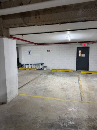 Indoor Garage Parking Spot
$250
                        Rego Park Indoor Garage Parking Spot
$250
                        Rego Park