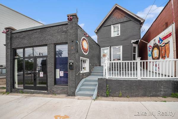 $329,900 / 2br - 3397ft2 - Mixed-Use Property – Restaurant + 2BR Apartment (Grand Rapids)63985939185922120