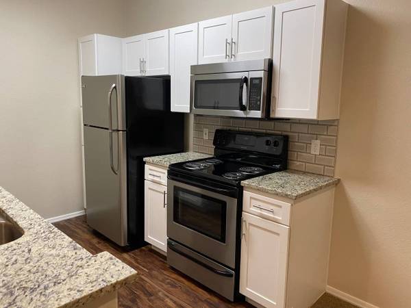 $1,295 / 1br - 714ft2 - ¡Tan feliz en mi nuevo hogar apartamento! (Tucson)63675014090115121