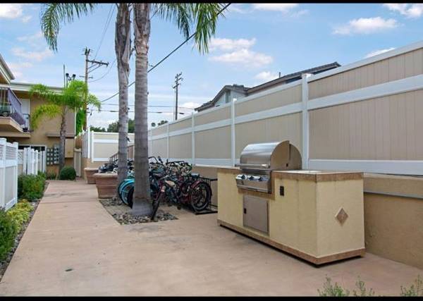 $2,495 / 1br - ¡Vive junto a la bahía! Departamento de 1 dormitorio – Crown Point/Mission Bay 🌴 (Mission Bay/Crown Point)63663940573569121
