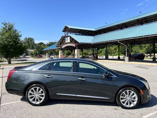 2015 Cadillac XTS (tracción en las cuatro ruedas, cámara de reversa) - $10,800 (Merriam)63621970215939124