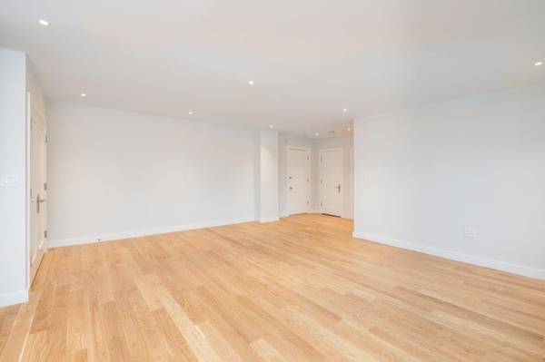 $3,250 / 1br - Somerville 1 Bed/1 Bath Modern Apartment | Near Gilman Square63620449316355122