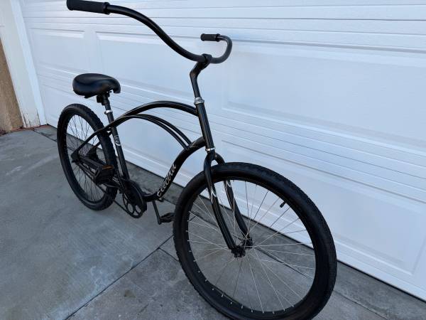 GORGEOUS BLACK ELECTRA BEACH CRUISER 1