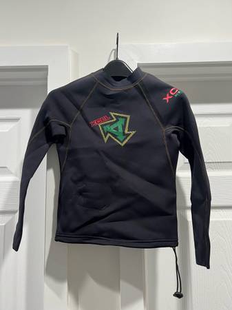 XCEL Long Sleeve Reversible Xcelerator Wetsuit Top, Size 12 1
