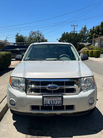 2008 ford escape 4wd 6cyl- mechanic special - $1,000 (oakland east)63613295282563124