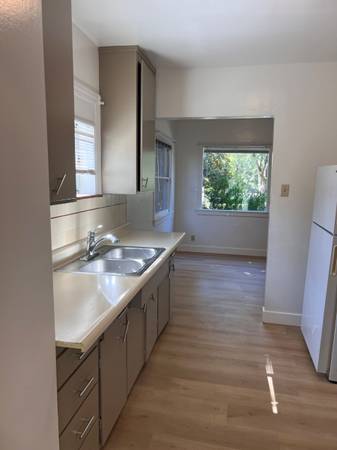 $1,900 / 1br - Encantador departamento de una habitación en el barrio Boyes Springs de Sonoma (sonoma)63880017306243120