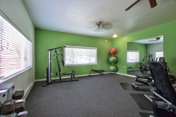 $1,499 / 3br - 850ft2 - 💎 Gema Escondida Cerca de Café y Comida – ¡Alquiler Gratis También! ¡Vamos allá! 🏃‍♀️ (2600 T St, Vancouver, WA)63831771937409124