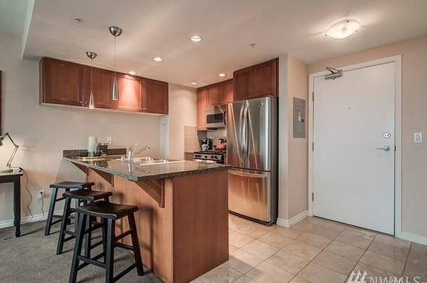 $1,900 / 1br - 562ft2 - Spacious 1bed/1bath (Seattle)63934291298562122