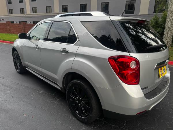white leather equinox - $4,500 (Fayetteville)63621191204225121