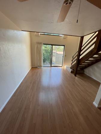 $1,195 / 1br - 480ft2 - Loft Style 1 - Bedroom Unit W/ Ductless AC/Heater System!63977274048002122