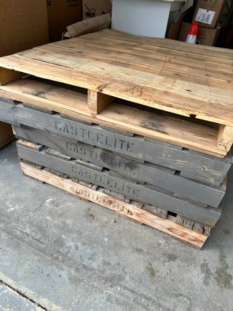 Free Wood Pallets 1