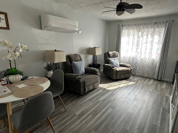 $236.900 / 2 habitaciones - 700 pies² - ¡Excelente nuevo precio! Hermosa casa remodelada (Salem)63386486155137122