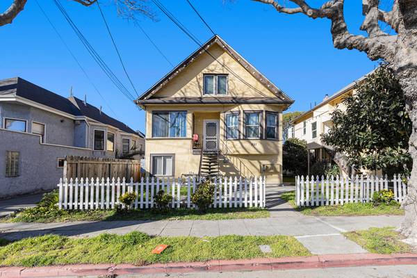 $3,000 / 3br - 935 Central Ave #B - 3 bedroom | 1.5 bathroom | Upper back unit (alameda)63880013553921120