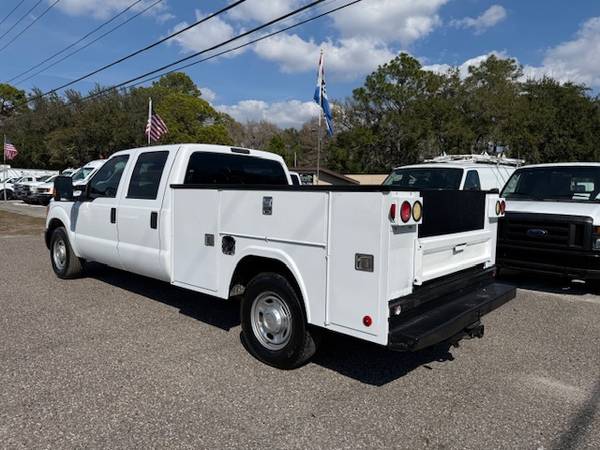 2015 Ford F350 V8 6.2 - Photo 2