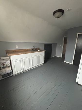 $650.00 / 1br - 600ft2 - UPDATED EFFICIENCY SUITE63907494152962121