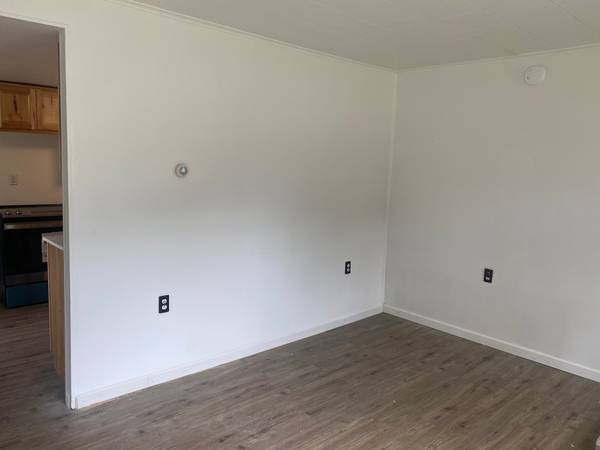 $825 / 1br - 1 bedroom apt. Schuyler Falls, NY (Schuyler Falls)63833986402433122