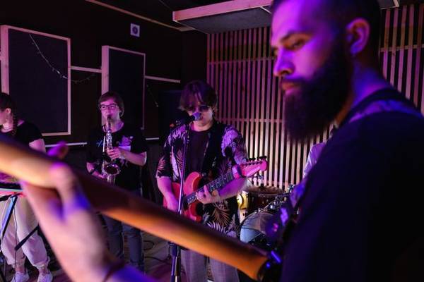 Musicians Jam Sessions, Rehearsals and Collaboration's Network 1
