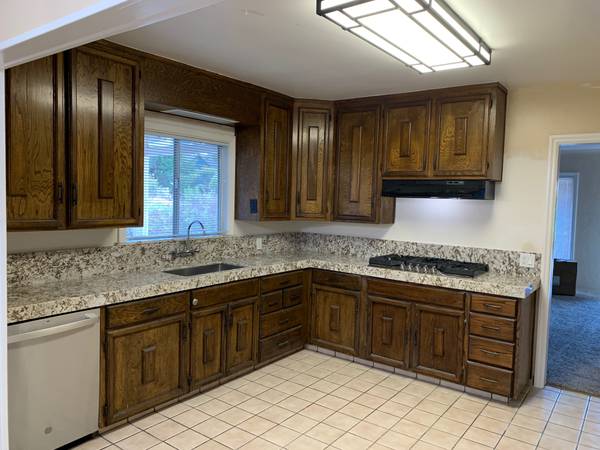 $3,595 / 2br - 1559ft2 - Monterey 2/1 Walk To DLI Historic Downtown Monterey (Monterey)64054766078338121