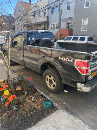 2009 Ford F150 XL Long Bed 4x4 - $2,000 (Maspeth)63654723995779123