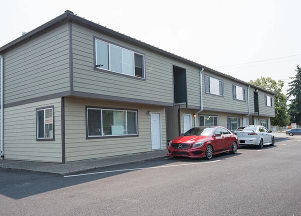 $1,375 / 1br - 600ft2 - Coming Soon ~ Spacious One-Bedroom Available Next Month! (South Tabor)63831397294083124