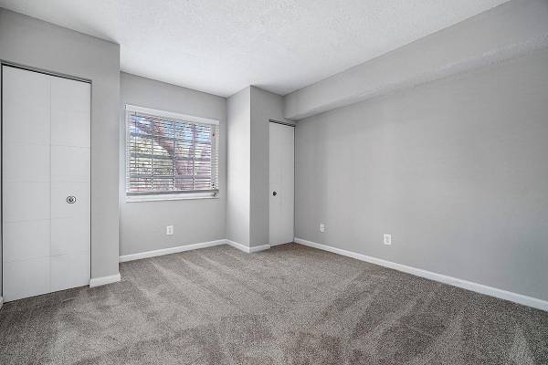 $2,040 / 2br - 1200ft2 - Piscina estilo resort, zona de juegos, encimeras de cuarzo (9873 Lawrence Road, Boynton Beach, FL)63825137747971122