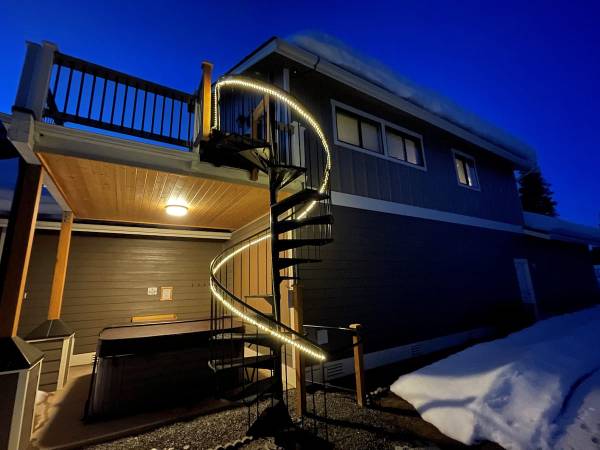 $243 / 1br - 2m to town, hot tub, Mtn Views (Leavenworth, WA)