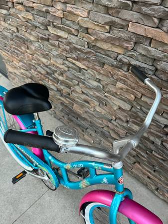 Schwinn "Del Mar" Cruiser de playa de 24 pulgadas - $150 (Coronado)63436954399873124